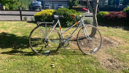 10Speed Peugeot, beautiful ladies Bike