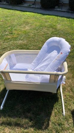 Bedside Bassinet and Dockatot