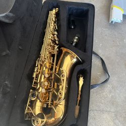 Alto Saxophone With Case Mouthpiece And Strap 