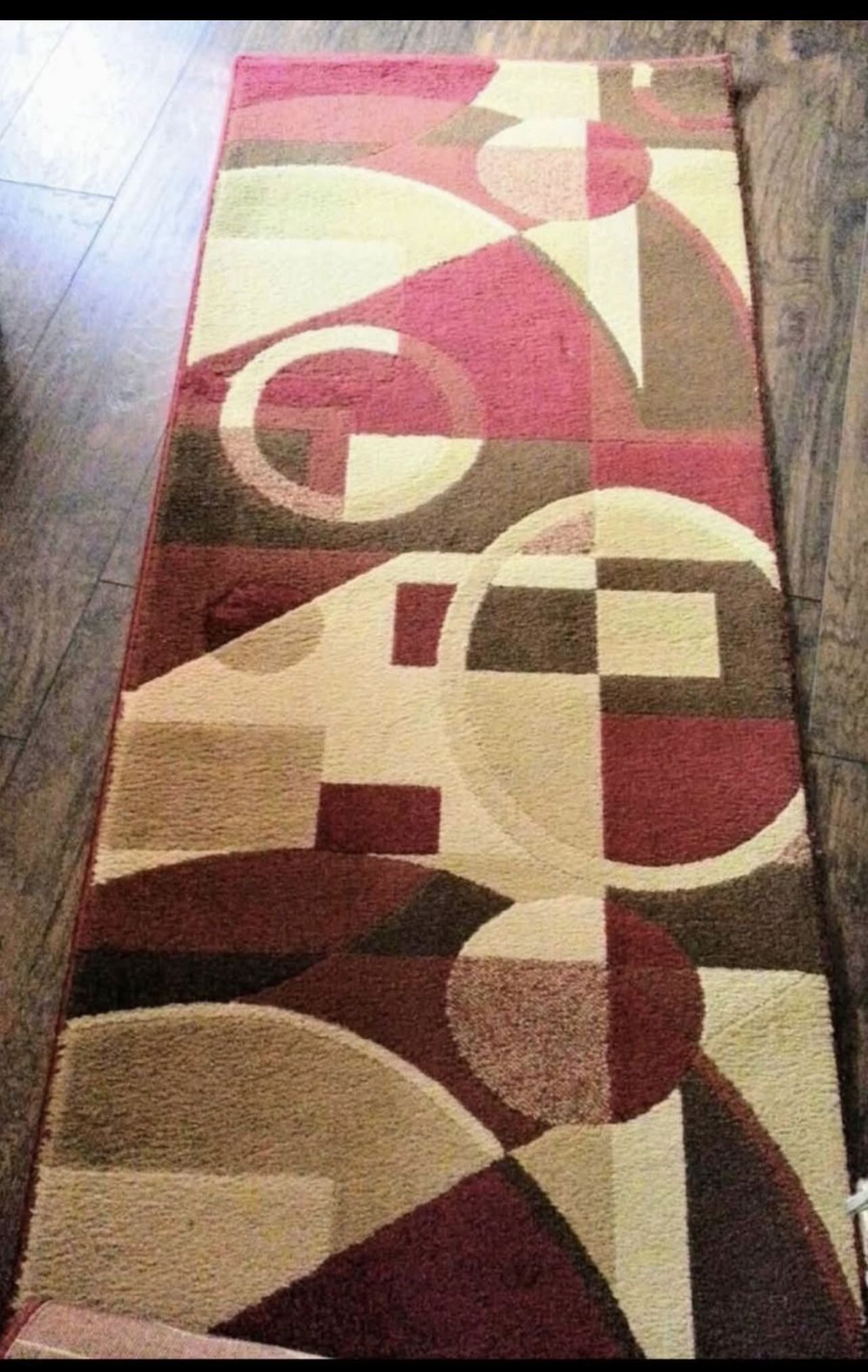 Runner/rug 6ft Long X 28” Wide