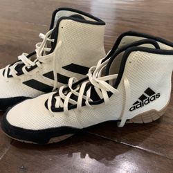 Size 13 Wrestling Shoes   