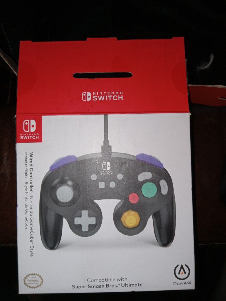 Nintendo Switch GameCube Style Controller
