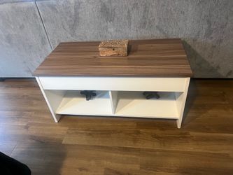 Extendable coffee table