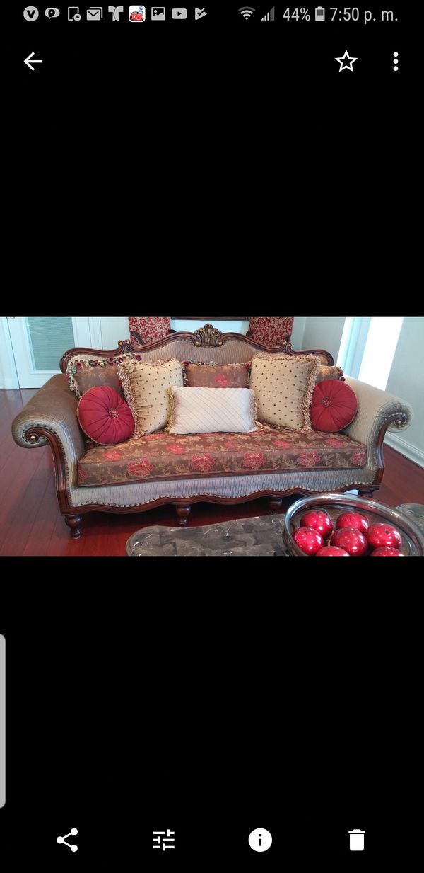 Sofa Fino De La Muebleria El Dorado For In Miami Fl Offerup Sofa Fino De La Muebleria El Dorado Miami Fl