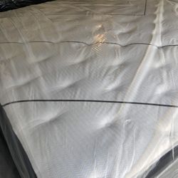 California King Size Beautyrest Black L Class Medium Memory Foam Cooling Mattress Bed Serta Sealy Purple Premier Tempurpedic Adapt Casper Saatva Wink