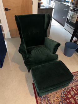 Ikea strandmon chair w/ ottoman