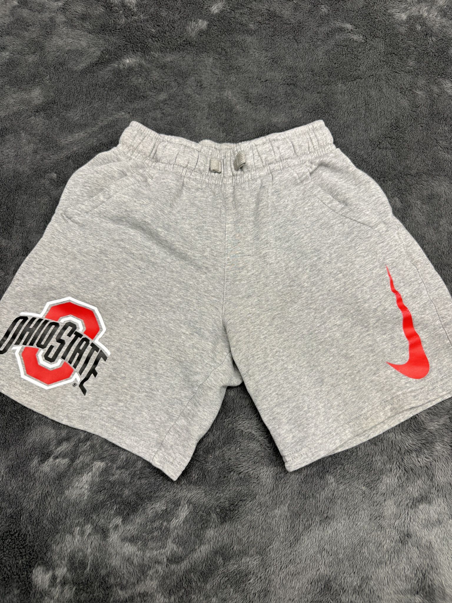 Ohio State Youth Medium Grey and Red Nike Shorts grey, red accents, athletic shorts, university logo, sporty, casualwear, drawstring, relaxed fit, te