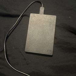 Seagate external storage 2Tb