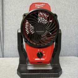 Milwaukee Mounting Fan - Tool Only 