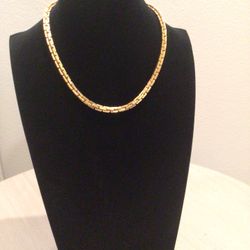 Monet Gold Box Chain Necklace