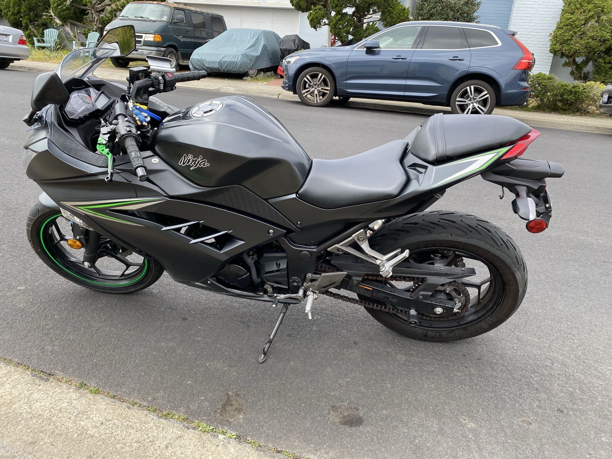 2016 Kawasaki ninja 300 street bike