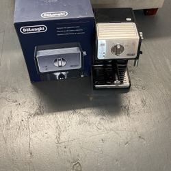 Delonghi Espresso And Capuchino Maker
