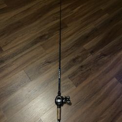 Lews Speedspool and 6 1/2ft St Criox MH Fishing Combo