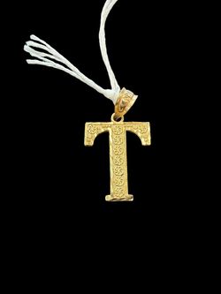 Initial T Pendant