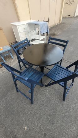 4 Blue Navy  Chair  and  black  table