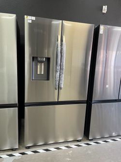 Samsung French door refrigerator in counter depth