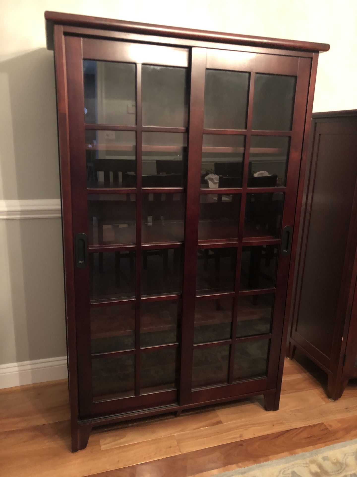 Dining cabinet