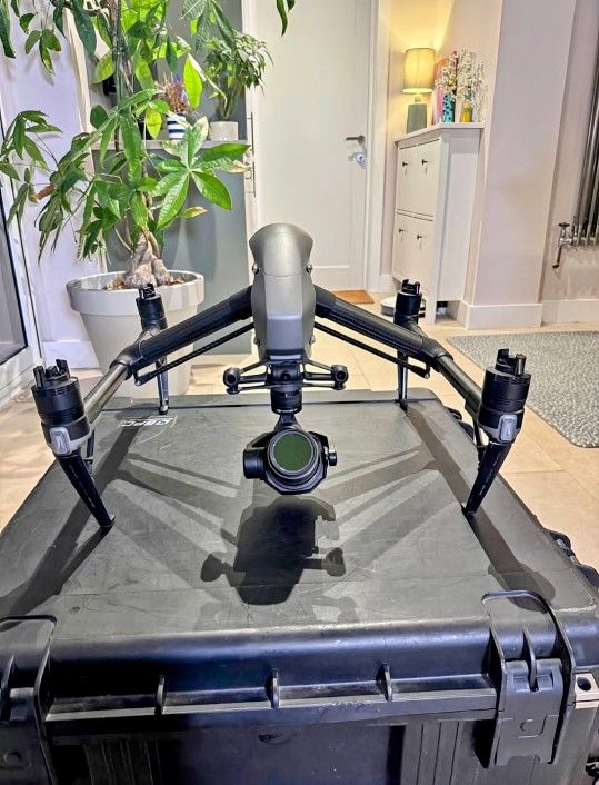 DJI INSPIRE 2 Drone With X7, 16 & 50mm Lenses