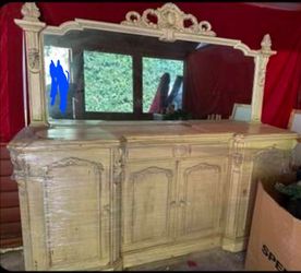 Wood Sideboard Buffet w/ Ornate Mirror Back, 3 Doors 3 Drawers, Beige