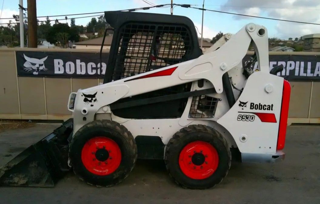 2017 Bobcat S530 Skid Steer