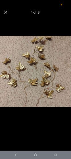 Golden leaves wall decor
