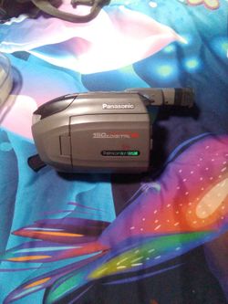 Panasonic PV-L680D VHS-C Camcorder