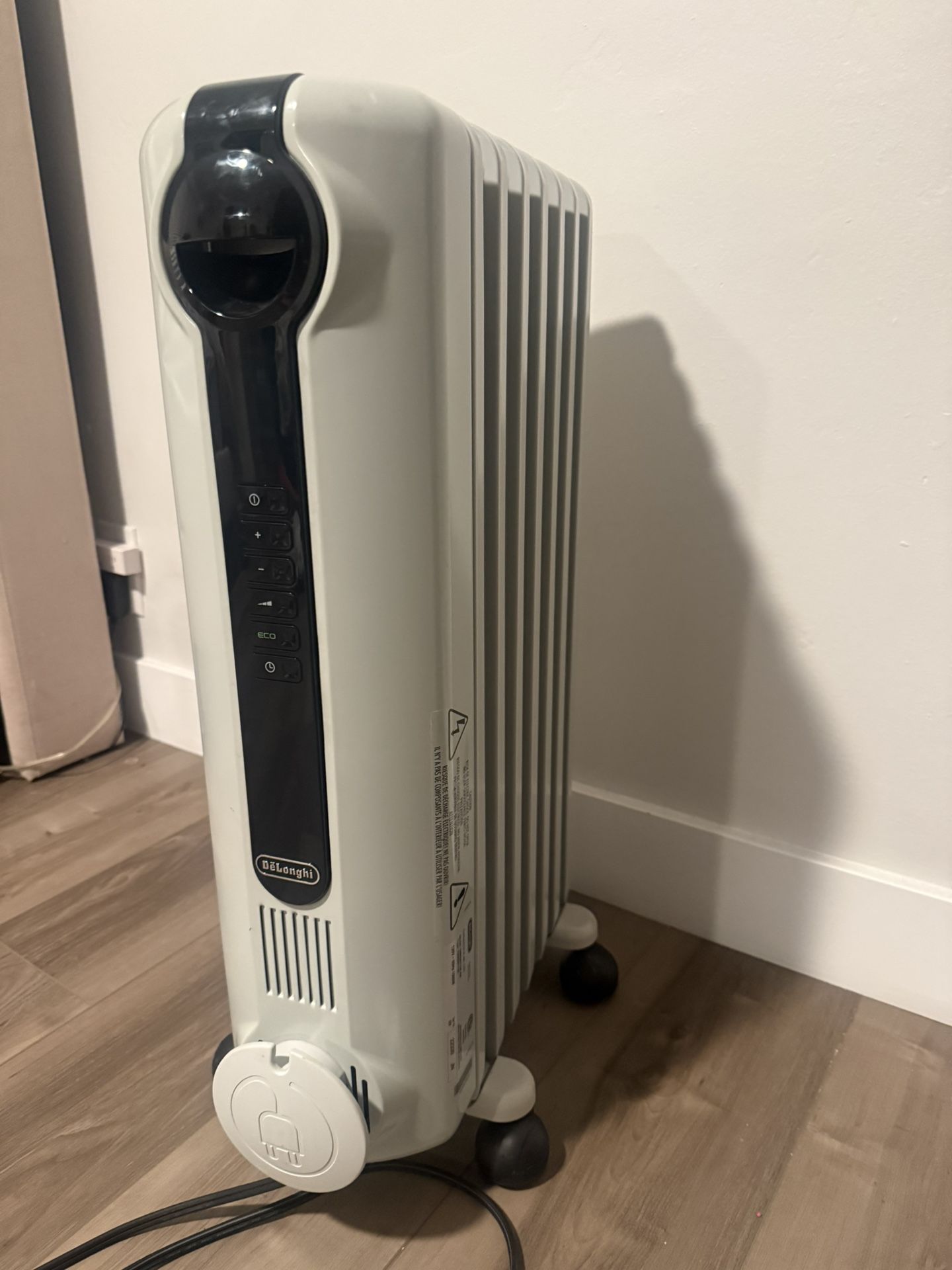De’Longhi Digital Oil-Filled Space Heater – Excellent Condition 
