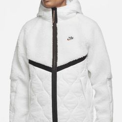 Nike Sportswear Heritage Sherpa Jacket.