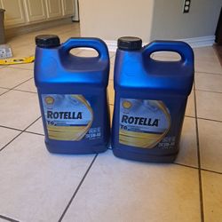 2×2.5 Rotella Gallon Oil