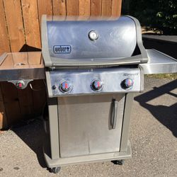 Weber 3 Burner Spirit NATURAL GAS grill/BBQ
