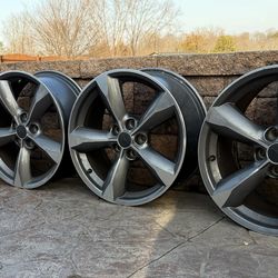 Ford mustang 18x8 alloy wheels