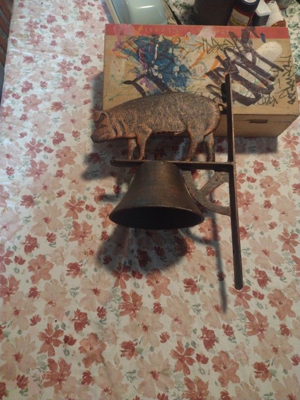 Vintage Pig N Bell