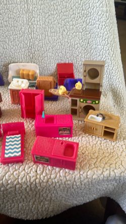Dollhouse Furniture
