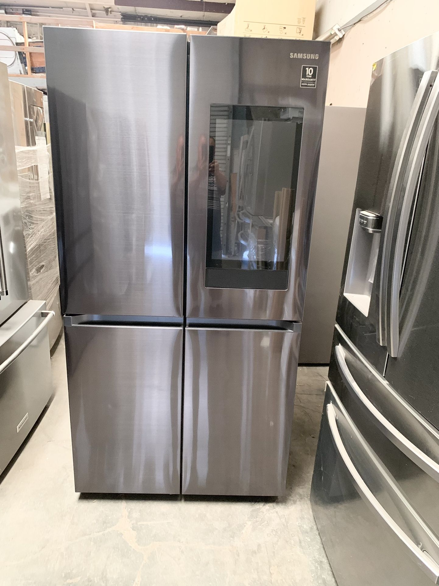 New Out Box Samsung Smart 4-Door Flex Family Hub Touchscreen Display Refrigerator