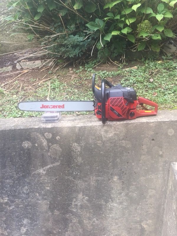 Jonsered 2166 chainsaw chain saw