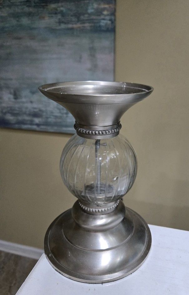 HEAVYWEIGHT METAL & ETCHED GLASS PILLAR CANDLE HOLDER