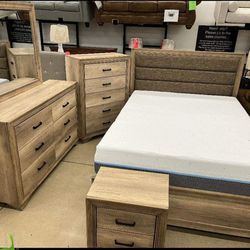 5 Pcs Bedroom Sets Queen or King Beds Dressers Nightstands Mirrors and Chests With İnterest Free Payment Options Mateo