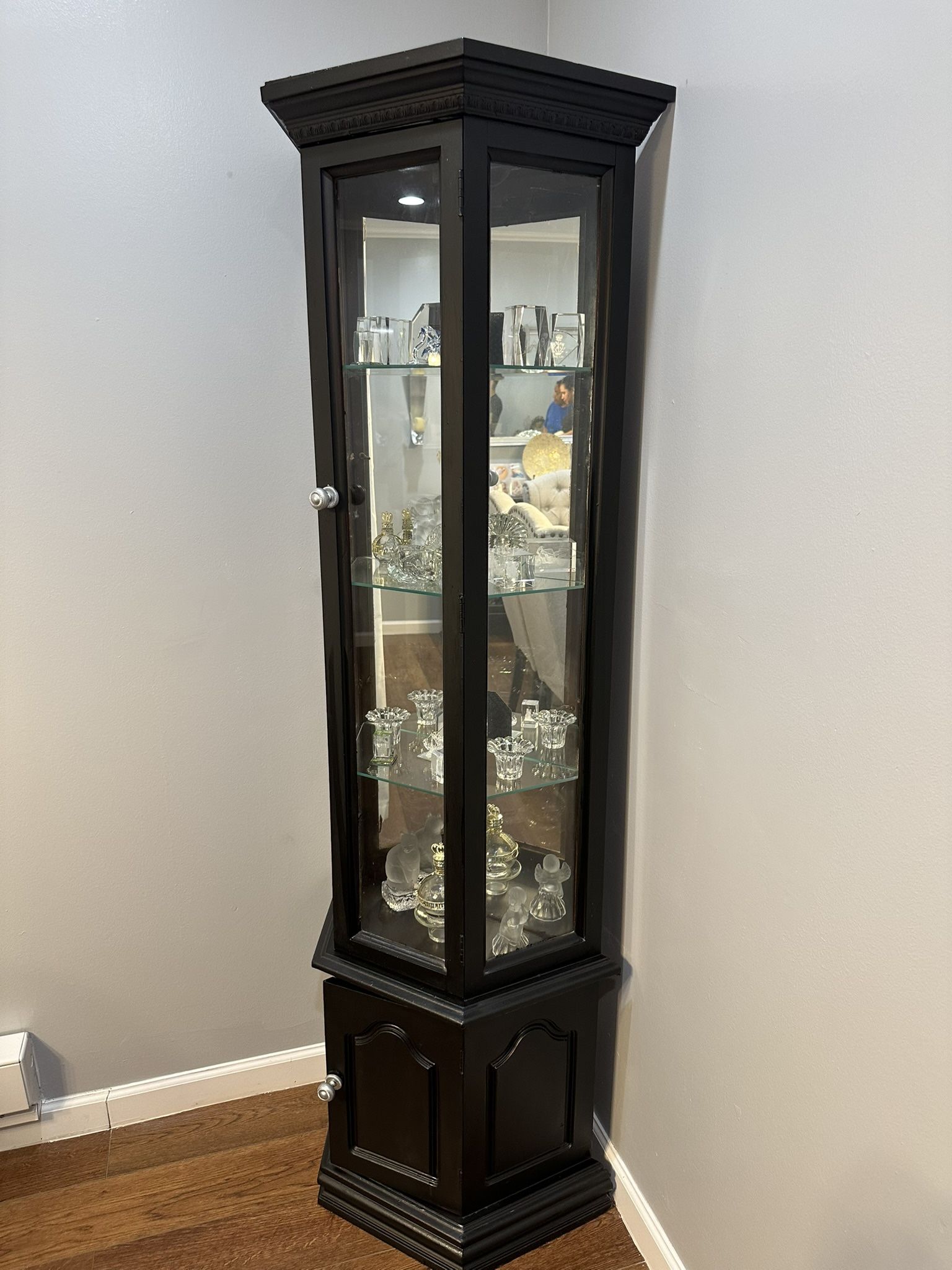Corner Curio Cabinet 