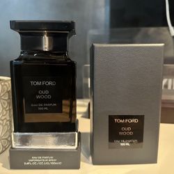 Tom Ford Oud Wood Perfume 100ml New