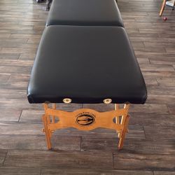 Portable Massage Table by Living Earth Crafts
