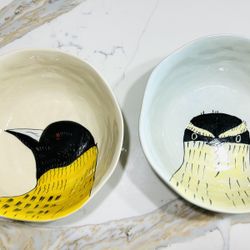 New West Elm Stoneware Large Kitchen Or Home Decor Bowls Whimsical Birds Set Of 2 Microwave Safe