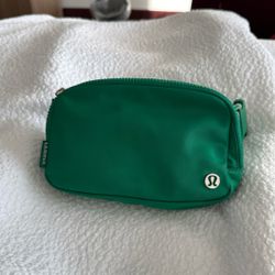 Everywhere Belt Bag Raceway Green
