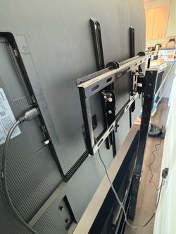 Tempered Glass TV Stand & Mount (all in one)