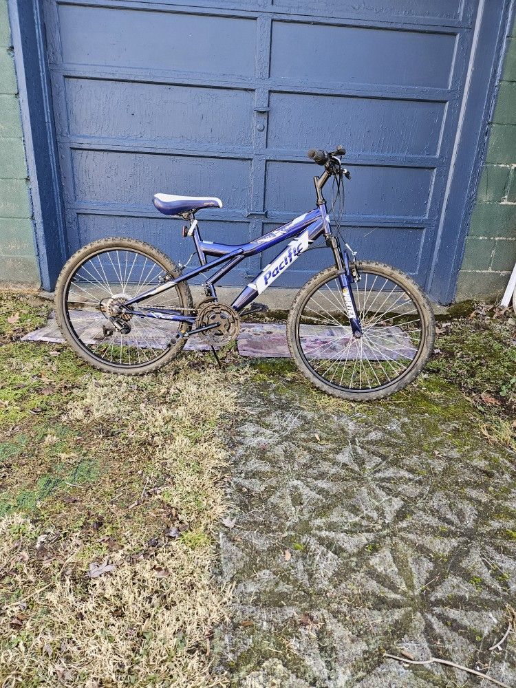 Bicycle 24 Inch,like new