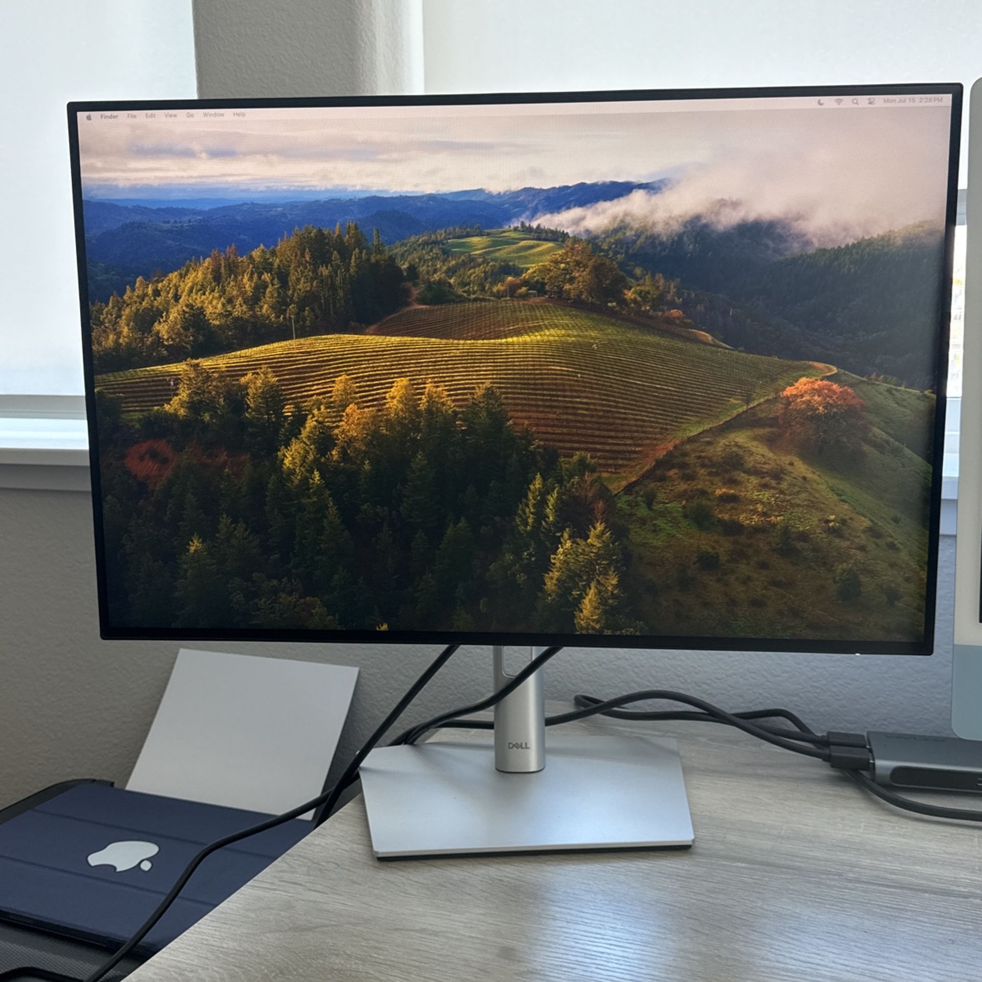 Dell UltraSharp 24inch - U2421E - Excellent Condition With All Cables