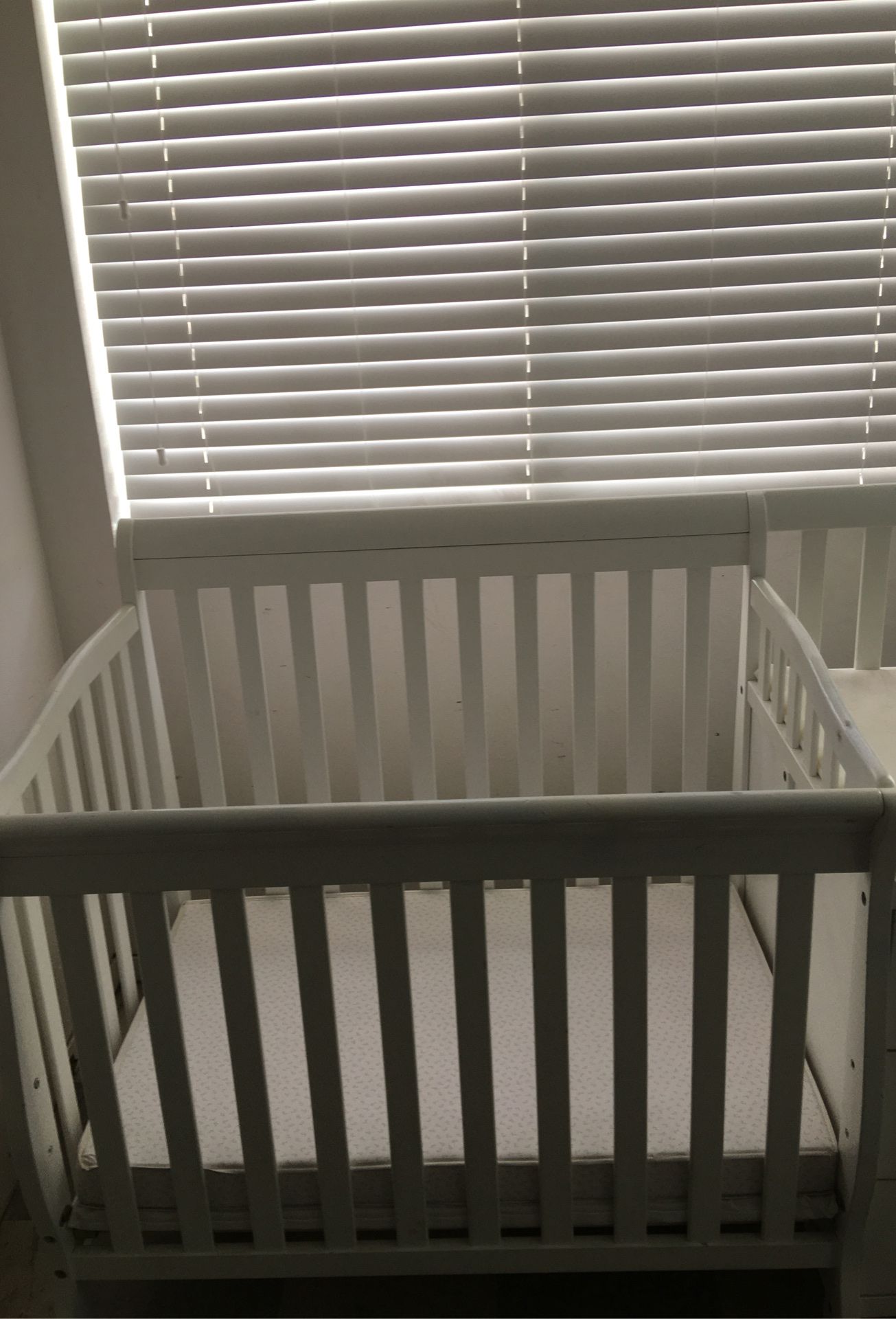 Crib with changing table!