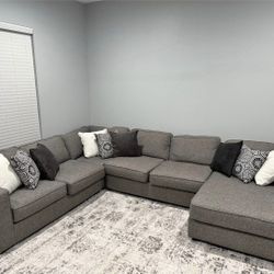 Sectional Couch 