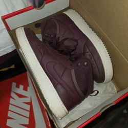 Nike SIZE 9.5 BURGINDY/WHITE