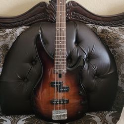 Yamaha bass guitar