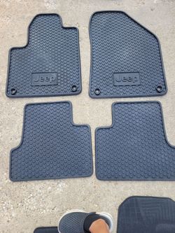 2012-17 Jeep Cherokee Factory Rubber Floor Mats